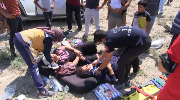 Aksaray'da feci kazada can pazarı! Takla atıp hurdaya döndü: Gözyaşlarına boğuldu - Resim: 1