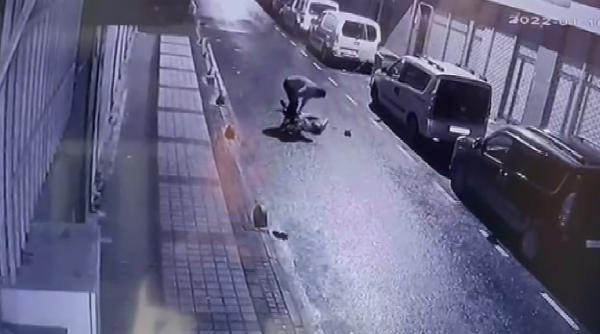 Bağcılar'da arkadaşa bayıltan yumruk! Gözaltına alınan şüpheli tutuklandı - Resim: 1