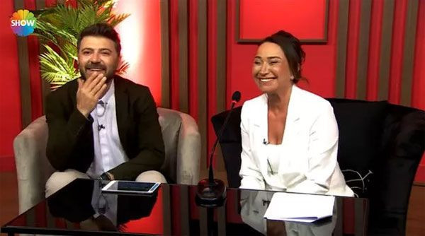 Kurtlar Vadisi'nin Muro'su Mustafa Üstündağ programda etek giyip amuda kalktı! - Resim: 2