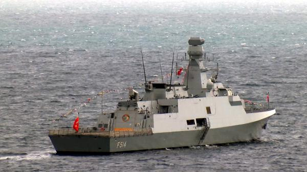 Antalya'da kıyıya yaklaştı gören hayran kaldı! Türkiye'de bir ilk oldu - Resim: 1