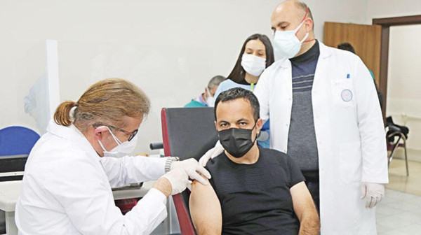 Yerli covid-19 aşısında umut veren rapor: Gönüllülerin tamamında... - Resim: 1