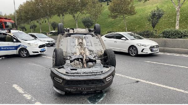 Esenler'de otomobille takla attı sağlık ekipleriyle tartıştı - Resim: 0