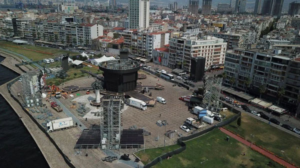 Evlerin fiyatlarını bile çıldırttı! Tarkan'ın İzmir konseri piyasaya yön verdi - Resim: 2