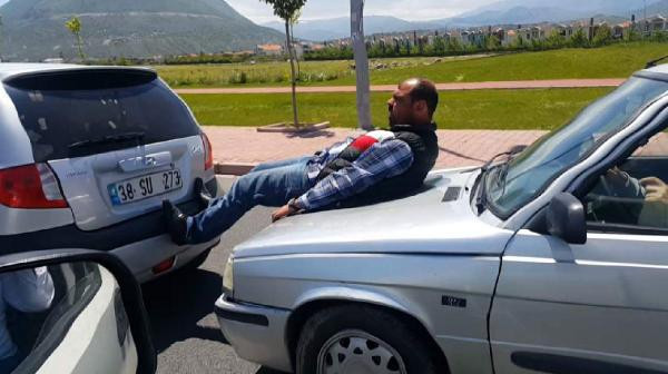 'Yok artık' dedirten görüntü! Çekme halatı yerine... - Resim: 2