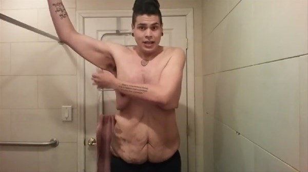 Çırılçıplak tüm fotoğraflarını paylaştı gördüklerinize inanamayacaksınız - Resim: 1