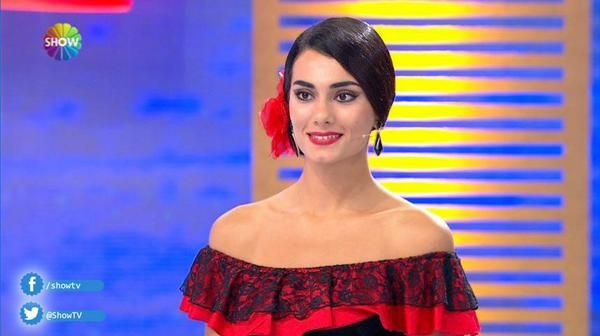 Nur Bozar makyajı nasıl yapılır? - Resim: 3