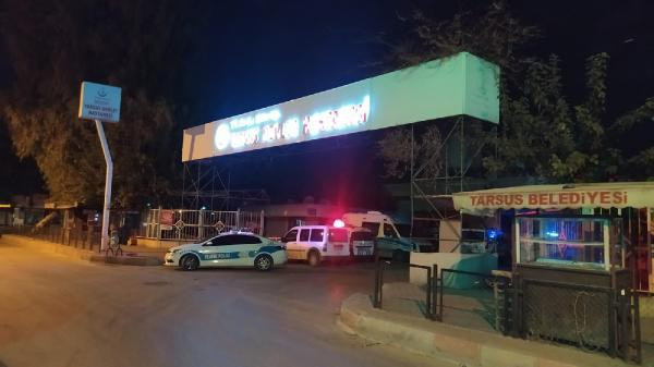 Mersin'de polis midibüsü şarampole devrildi: 1 şehit, 4 yaralı - Resim: 1