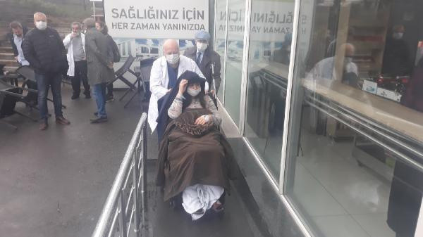 Maltepe'de özel hastanede yangın paniği! Ekipler olay yerinde - Resim: 0