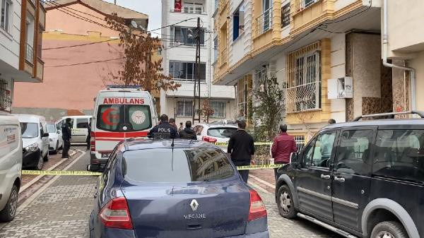 Olay yeri Esenyurt! 4 çocuk annesi kadının cesedi sokakta bulundu - Resim: 0