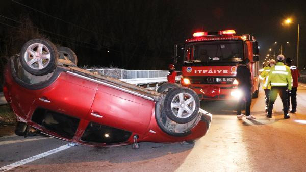 Sakarya'da takla atıp 250 metre sürüklendiler! Söyledikleri pes dedirtti - Resim: 1