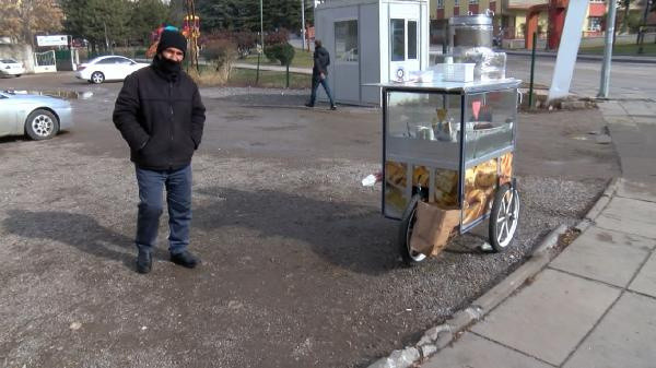 Ankara'da 'sahte para' tuzağında son kurban simitçi! Sivil polisin dikkatiyle yakalandılar - Resim: 1