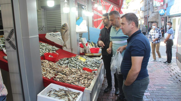 Tezgahlarda bolluk yaşandı yüzler güldü! İşte güncel balık fiyatları... - Resim: 0