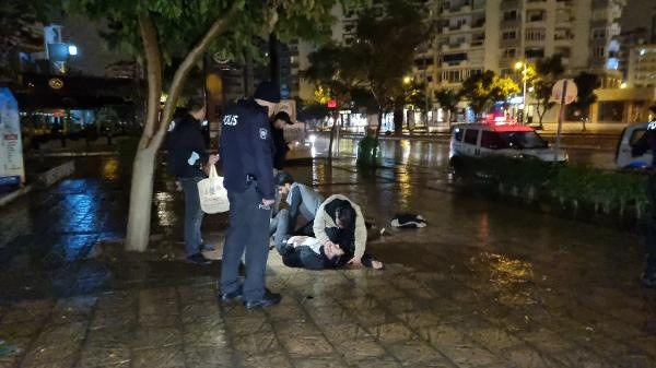 Adana'da parkta dehşet! Kavga ettiği kişi tarafından bıçaklandı - Resim: 0