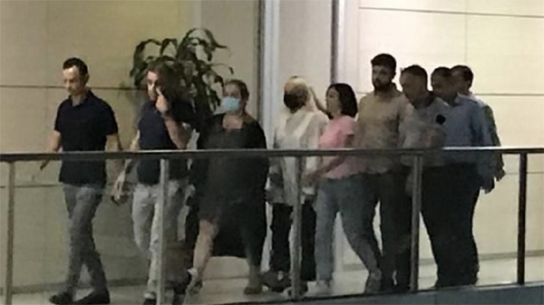 Yıldız Tilbe Gülşen'le ilgili söylediği sözlerle herkesi şok etti! "Meclisin içeriye alınması lazım" - Resim: 0