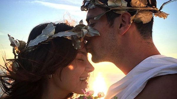 İbrahim Çelikkol'dan gönülleri fethedecek hamle! Eski eşine dudakları uçuklatan jestte bulundu - Resim: 1