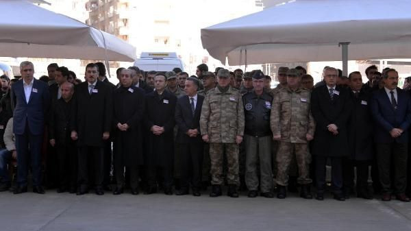 Şehit baba kızın cenazesi yürek yaktı! - Resim: 4