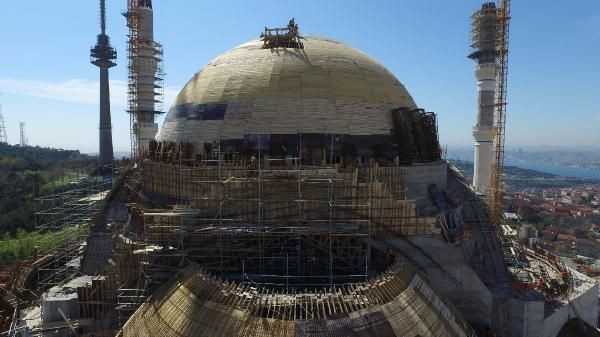 Çamlıca Camisi'nde dev kubbenin üstü kapatıldı  - Resim: 2