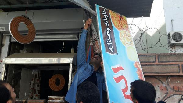 Adana'da Arapça tabelalar kaldırıldı - Resim: 1