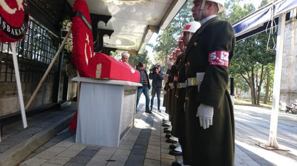 'Ayla' yetim kaldı: Son yolculuğa birlikte uğurlandılar! - Resim: 1