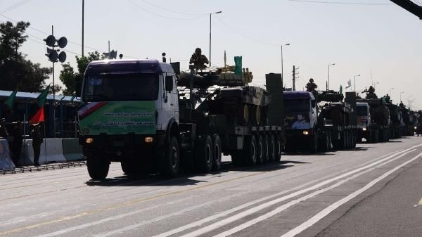İran'da gövde gösterisi Ruhani'den bomba açıklama - Resim: 4