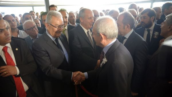 Baykal ve Kılıçdaroğlu cenazede ne konuştu? - Resim: 3