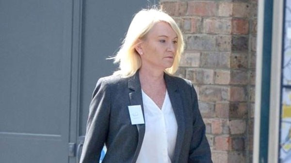 Prim olarak cinsel ilişki teklif etti - Resim: 1