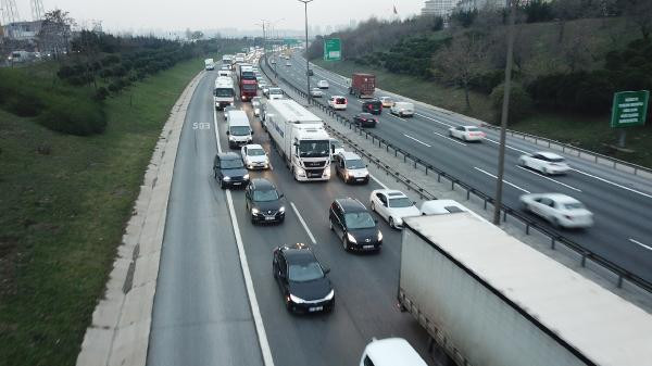 TEM'de makas terörü: Trafik kilitlendi! - Resim: 4