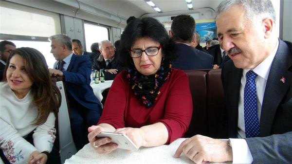 Ahmet Arslan Doğu Ekspresi'ne binince ilgi odağı oldu - Resim: 3