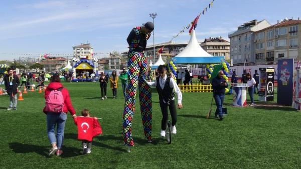 Vefa Küçük, divan başkanlığını torununa devretti - Resim: 1