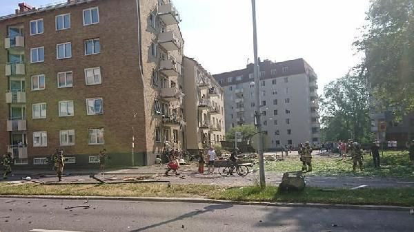 İsveç’te büyük patlama! Bölge trafiğe kapatıldı - Resim: 2