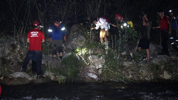 2'si kadın 4 öğretmen 5 saat mahsur kaldı - Resim: 2