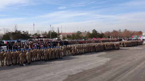 Komandolar Suriye'ye dualarla gönderildi duygusal anlar - Resim: 1