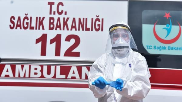 Koronavirüs savaşçısı sağlıkçılar neler yaşıyor! En zoru evde çocuklara sarılamamak - Resim: 4