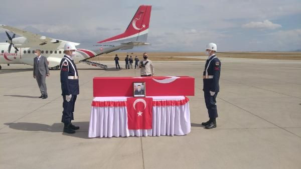 Ağrı'da şehit düşen Uzman Çavuş Hüseyin Yırtıcı Hatay'da ebediyete uğurlandı - Resim: 1