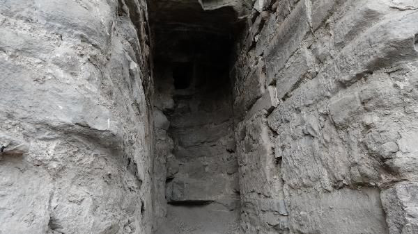 Çorum'da restorasyonda ortaya çıktı gören şaşırdı! Suçluları burada öldürmüşler - Resim: 2