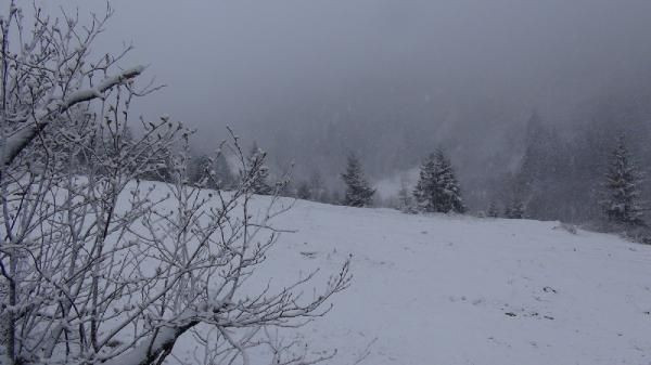 Mayıs ayında kar sürprizi! Rize yaylaları bembeyaz oldu - Resim: 2