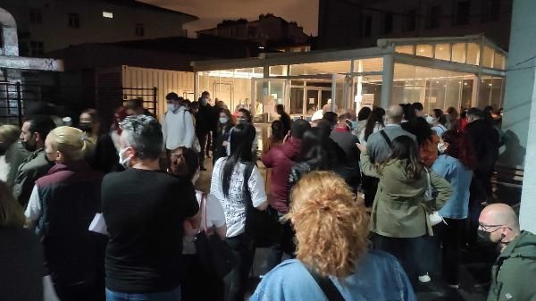 Bakan Koca açıkladı herkes koştu! İstanbul'da iş çıkışı hastanelerde kuyruk oluştu - Resim: 1