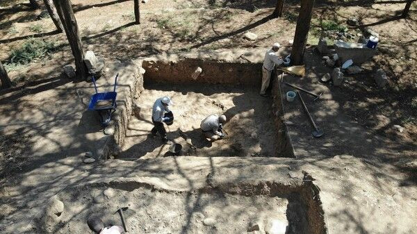 Mersin'de depolama çukuru bulundu! 9 bin yıllık tarihi var: Müjdeyi kazı başkanı açıkladı - Resim: 1