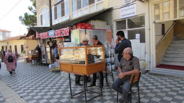 Çanakkale'de görenler inanamadı! Simit satar gibi satıyor: 40 yılda 2 defa... - Resim: 4