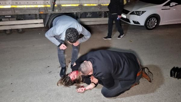 Adana'da otele başka erkekle girerken gördüğü eşine bıçakla saldırdı - Resim: 1