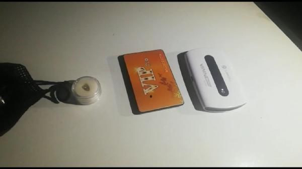 Olay yeri Ankara! 72 yaşındaki aday ehliyet sınavında kopya düzeneğiyle yakalandı - Resim: 2