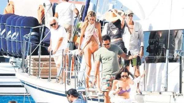 Şeyma Subaşı ünlü ismin teknesinde görüntülendi! Ablası uyarınca Subaşı kıyameti kopardı - Resim: 4