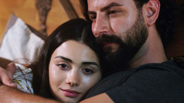 Evlilik yolundan dönmüşlerdi! Eski aşıklar Özge Yağız ve Gökberk Demirci'nin son hamleleri şaşırttı - Resim: 2