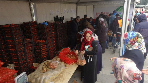 Tanzim satışları sonrası marketlerde fiyatlar bakın ne oldu! - Resim: 0
