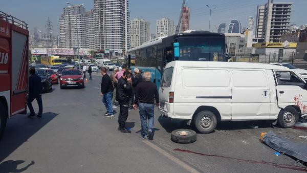 Minibüsle otobüs çarpıştı: Ölü ve yaralılar var - Resim: 1