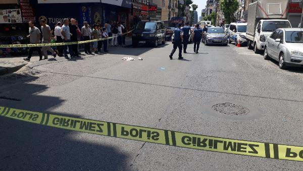 Kadına bayram zehir! Kocası 7 kurşun sıkıp kaçtı - Resim: 1