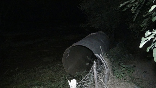 Batman'da sulama kanalının borusu patladı ekili alanlar sular altında kaldı - Resim: 2