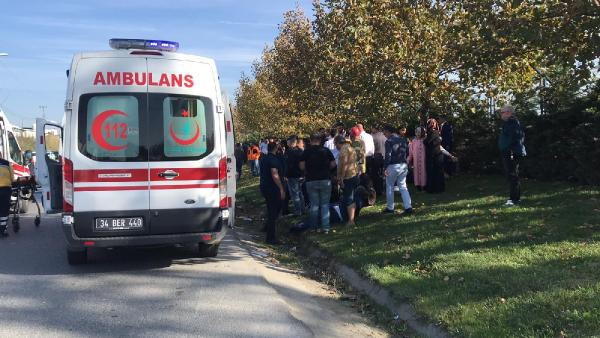 Arnavutköy'de korkunç kaza! Oğlunun nikah törenine giderken hayatını kaybetti - Resim: 0
