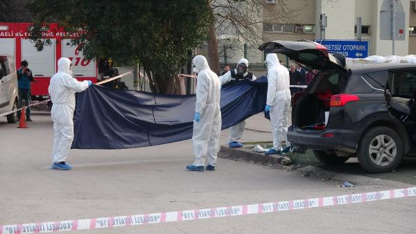 İzmit'te aracında ölü bulunan kişide koronavirüs var mı? Ön rapor çıktı - Resim: 0