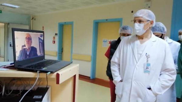 İlber Ortaylı sağlık çalışanlarıyla görüntülü görüştü: AB bitecek - Resim: 0